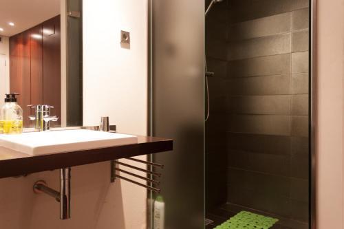 Apartamento Via Augusta 153 Барселона Екстериор снимка
