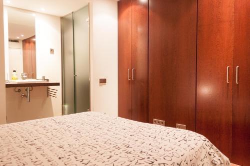 Apartamento Via Augusta 153 Барселона Екстериор снимка
